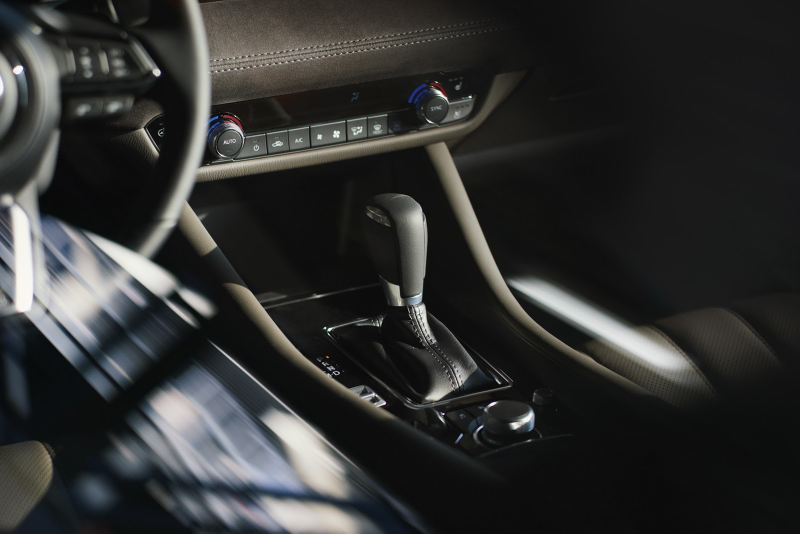 Illustration for article titled Behold The Turbocharged 2018 Mazda6 With A Much Nicer Interior And 310 LB-FT Of Torque